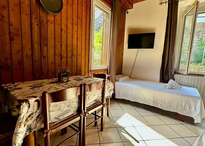 아파트 The Courtyard Retreat 브루나테