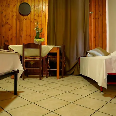 The Courtyard Retreat Apartament