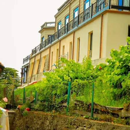 Apartament The Courtyard Retreat *