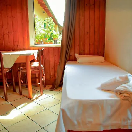 The Courtyard Retreat * Brunate