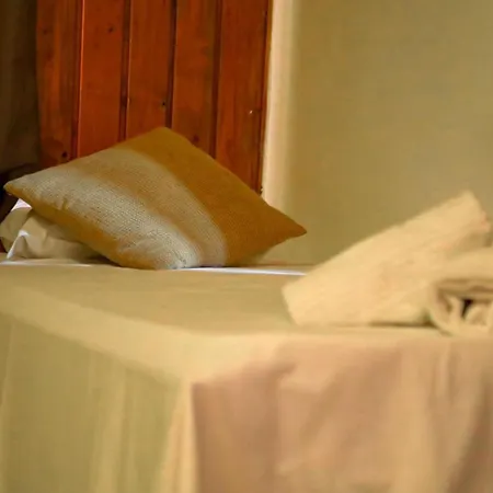 The Courtyard Retreat Apartament