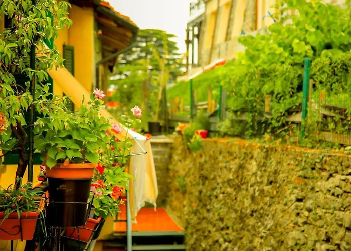 The Courtyard Retreat * Brunate