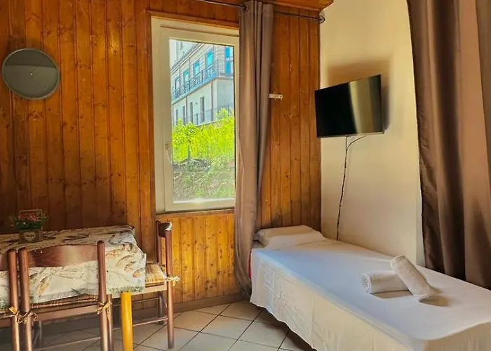 The Courtyard Retreat *