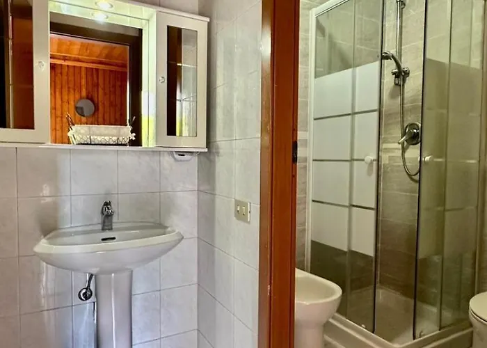 The Courtyard Retreat Brunate