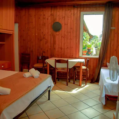 The Courtyard Retreat Brunate